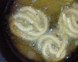 மீதமான சாதத்தில்  முறுக்கு ரெசிபி ஸ்டேப் 4 புகைப்படம்