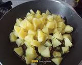 A picture of step 2 of Jeera Aloo (Cumin Potatoes).