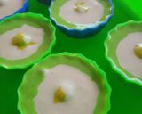 Foto langkah ke 7 dari resep Bolu kukus semangka.