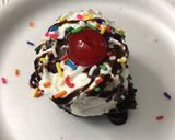 A picture of step 3 of Brownie Sundae.