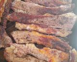 Foto del paso 3 de la receta: Papas rústicas, tiras de carne, jamón, huevo, queso y cebollas