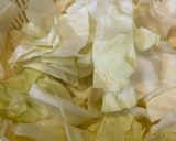 Hình bước làm 1 của món Súp Bắp Cải Thì Là Kiểu Nga