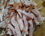 Foto del paso 2 de la receta: Ensalada de espinacas con tocino crujiente