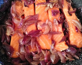 Foto del paso 3 de la receta: Salmón encebollado