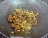 รูปขั้นตอนการทำที่ 3 ของ หนังไก่ทอดกระเทียม