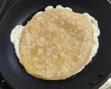 A picture of step 4 of Egg Chicken Roll.