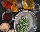 कारल्याच्या कुरकुरीत चकत्या भाजी (Bitter gourd Bhaji Recipe in Marathi) रेसिपी स्टेप 1 फोटो