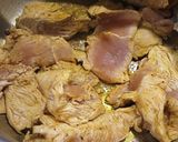 Foto del paso 3 de la receta Filetes de Pavo con Champiñones