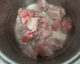 รูปขั้นตอนการทำที่ 1 ของ ต้มซี่โครงหมูใบโหระพา