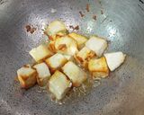 A picture of step 1 of White Gravy Paneer Korma.