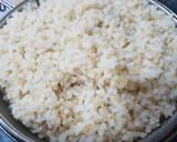 Foto del paso 5 de la receta: Arroz integral con tortillita de gambas!😋🍽