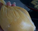Foto langkah ke 2 dari resep Cheesy Fried Choux Pastry (Sus Goreng Keju).