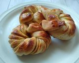 A picture of step 13 of Swedish Cardamom Buns.