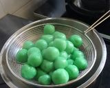 Foto langkah ke 5 dari resep Resep klepon ketan isi gula jawa empuk dan lembut.