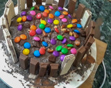 சாக்லேட் கிட்கட் வேவ்வர் கேக் (Chocolate kitkat waffer cake recipe in tamil) ரெசிபி ஸ்டேப் 15 புகைப்படம்