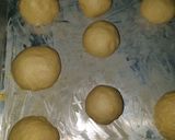 Foto langkah ke 2 dari resep Korean Garlic Bread.