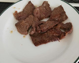 Foto del paso 6 de la receta: Escalopines de añojo con salsa de vinagre balsámico