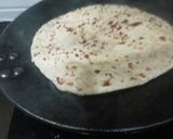 A picture of step 4 of Cilantro and Paneer Paratha.