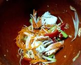 รูปขั้นตอนการทำที่ 5 ของ ส้มตำปูม้าต้มปลาร้า