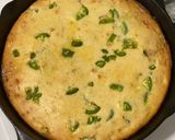 A picture of step 5 of Jalapeño Popper Corncake Skillet.