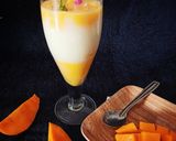 A picture of step 3 of Aamras lassi.