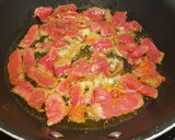 Foto del paso 1 de la receta: Ternera a la cúrcuma