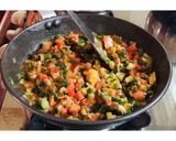 લીલી ડુંગળી & રીંગણનું શાક(Lili dungli-ringan nu shak recipe in Gujarati) રેસીપી સ્ટેપ5ફોટો