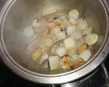 Foto del paso 2 de la receta: Sopa de marisco rápida