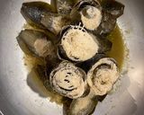Foto del passaggio 5 della ricetta Carciofi a fiore 🌹 in padella