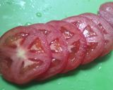 Foto del paso 5 de la receta: Circulos de pescado y puré,zuchinis y tomate con aceite de albahaca