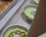 Foto langkah ke 5 dari resep Bolu Pandan Mini.