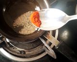 A picture of step 3 of Phulki raita.