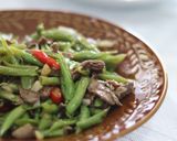 Foto langkah ke 2 dari resep Tumis buncis daging sapi.