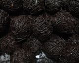 Foto langkah ke 8 dari resep Bola bola susu cokelat.