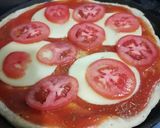 Foto del paso 3 de la receta: Pizza Margarita en sartén 👩‍🍳🍕