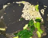 A picture of step 3 of Mandakki oggarne (karnataka style puffed rice upma).