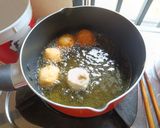 Foto langkah ke 5 dari resep Donat/roti goreng (3 bahan aja).