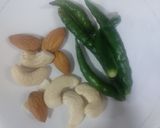 A picture of step 2 of Paneer green peas white gravy.
