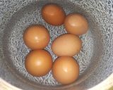 Majonézes krumplisaláta tojással recept fázis 2 fotója