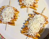 ફ્રાઈસ પીઝા (Fries Pizza Recipe In Gujarati) રેસીપી સ્ટેપ2ફોટો