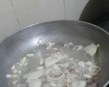 Foto langkah ke 3 dari resep Tumis Sosis Saus Tiram.