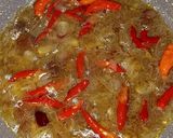 Foto langkah ke 2 dari resep Kembung tim asam favorit.
