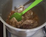 صورة لخطوة 1 من وصفة 👌طعام او (بربوشة)مرقة بيضاء 😋