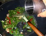 Foto langkah ke 4 dari resep Tumis Tempe & Kacang Panjang 🫛.