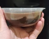 Foto langkah ke 5 dari resep Puding Coklat Terapung.