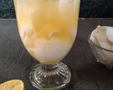 Foto langkah ke 4 dari resep Es Jeruk Kelapa.