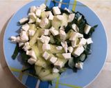 Foto del paso 3 de la receta: Ensalada de espinaca, pepino y queso fresco