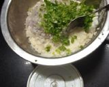 મસાલા ઉત્તપમ(masala uttapam Recipe in Gujarati) રેસીપી સ્ટેપ1ફોટો