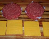 A picture of step 1 of Mike's EZ Juicy Lucy's.