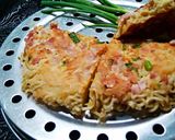 Foto langkah ke 5 dari resep ☀️Martabak Mie☀️.